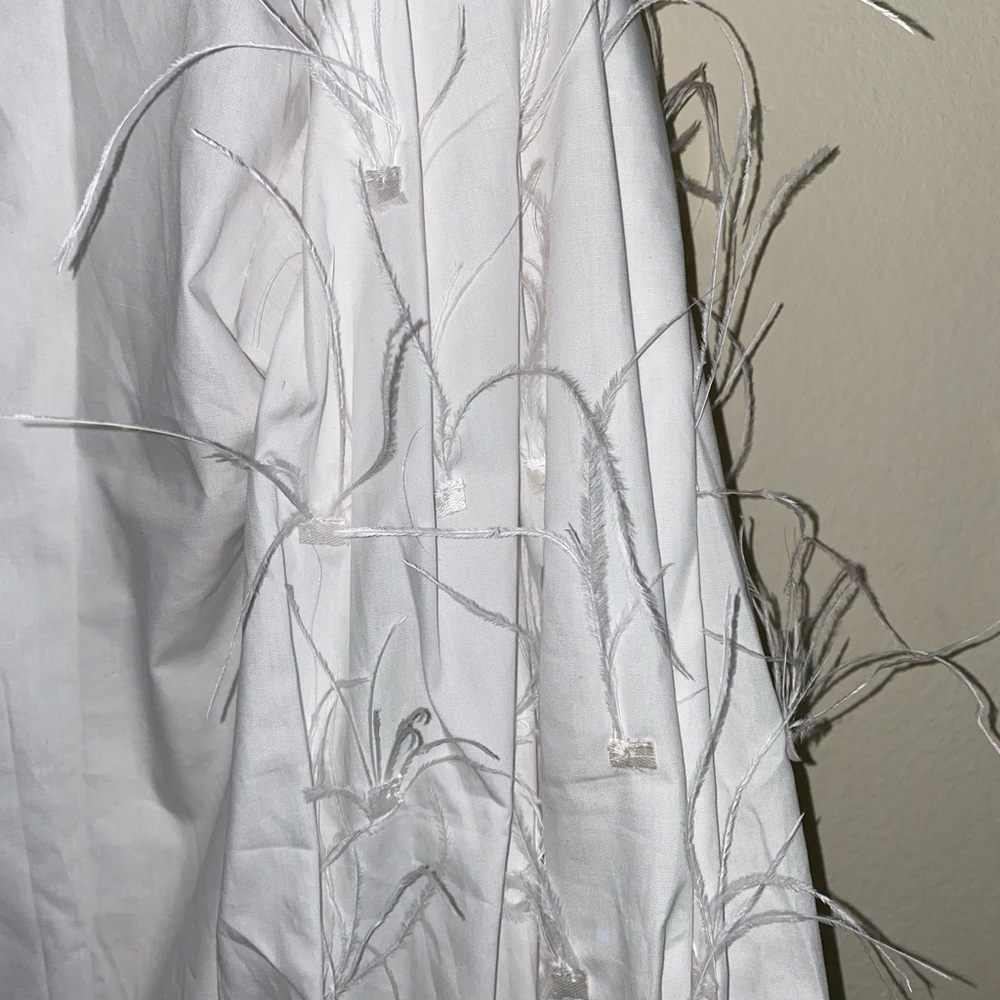 White button down blouse with feathers. - Picture 2 of 4